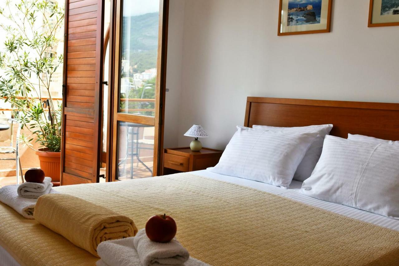 So Rooms City Centre Budva Exteriör bild