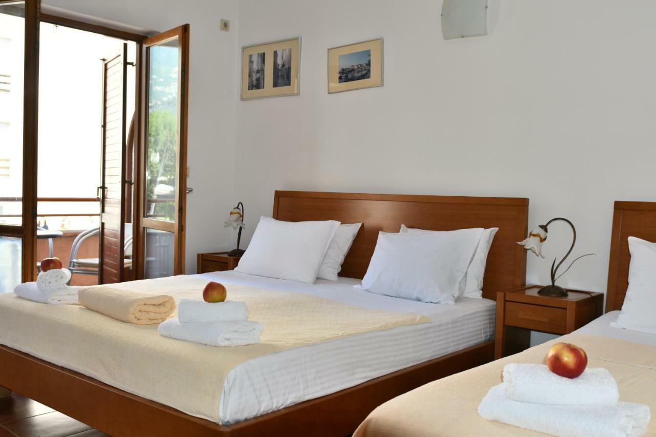 So Rooms City Centre Budva Exteriör bild